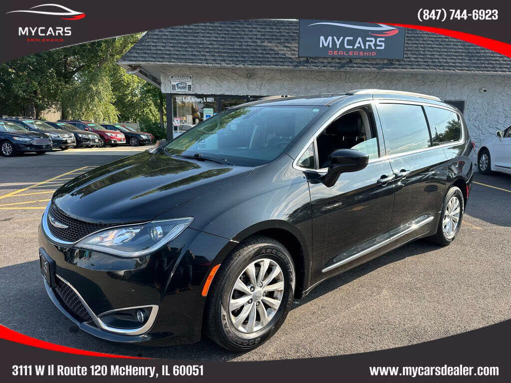2017 CHRYSLER Pacifica