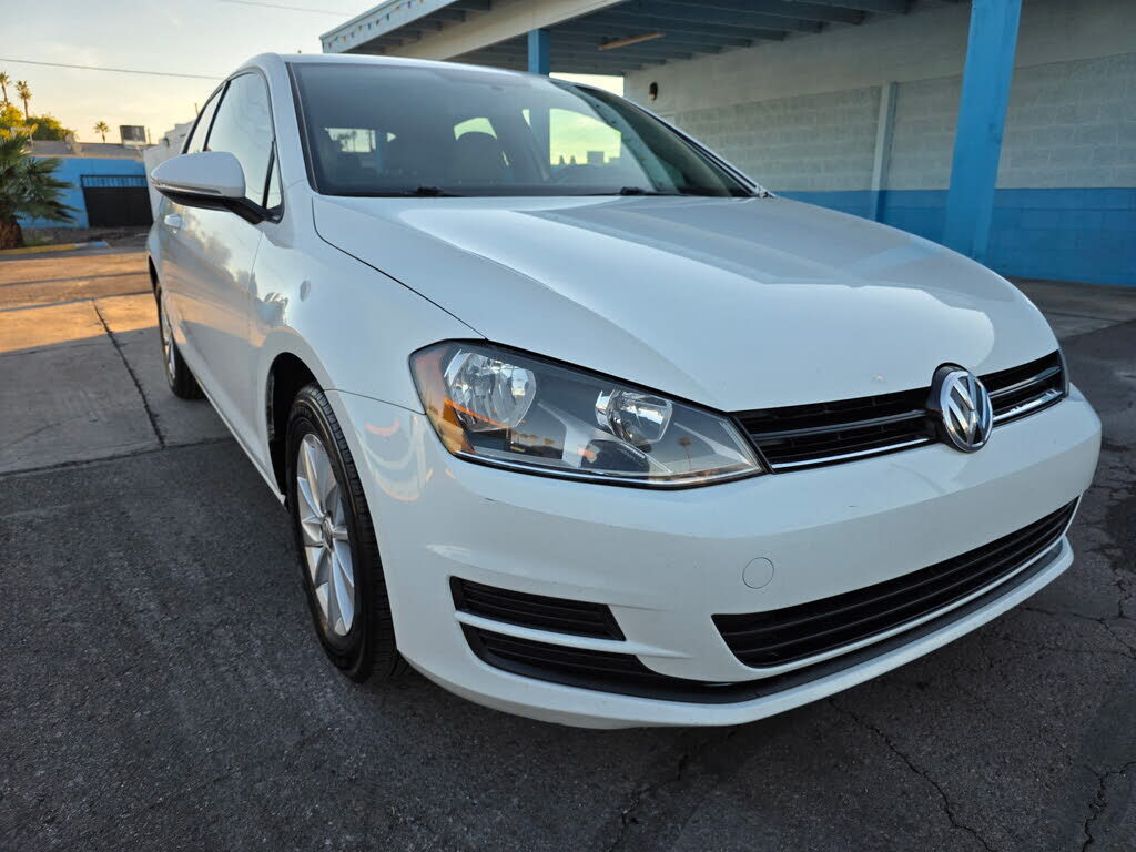2015 VOLKSWAGEN Golf