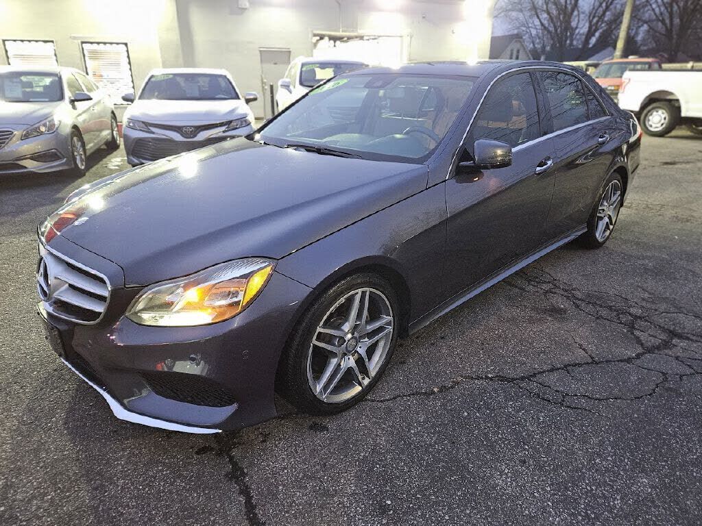 2016 MERCEDES-BENZ E-Class