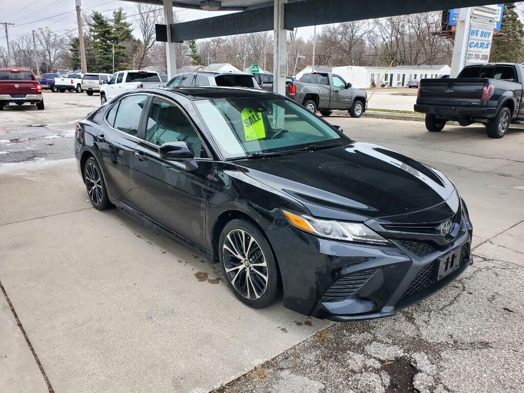 2019 TOYOTA Camry