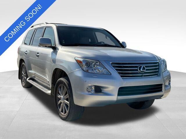 2011 LEXUS LX