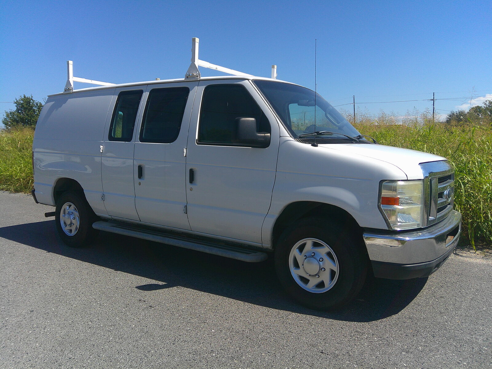 2013 FORD E-250