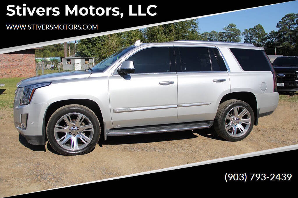 2017 CADILLAC Escalade