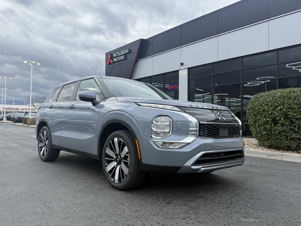 2026 MITSUBISHI Outlander