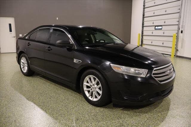 2013 FORD Taurus