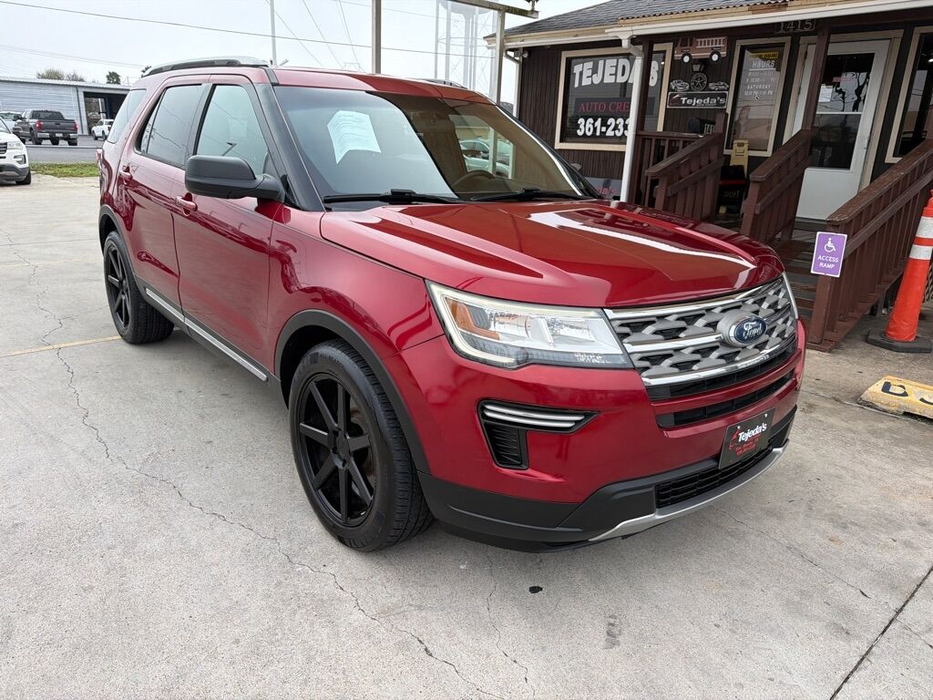 2018 FORD Explorer
