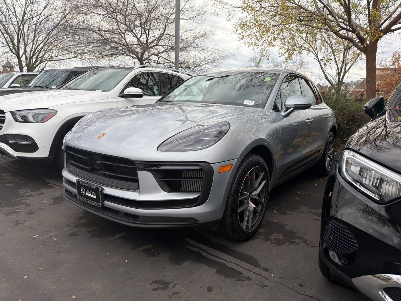 2023 PORSCHE Macan