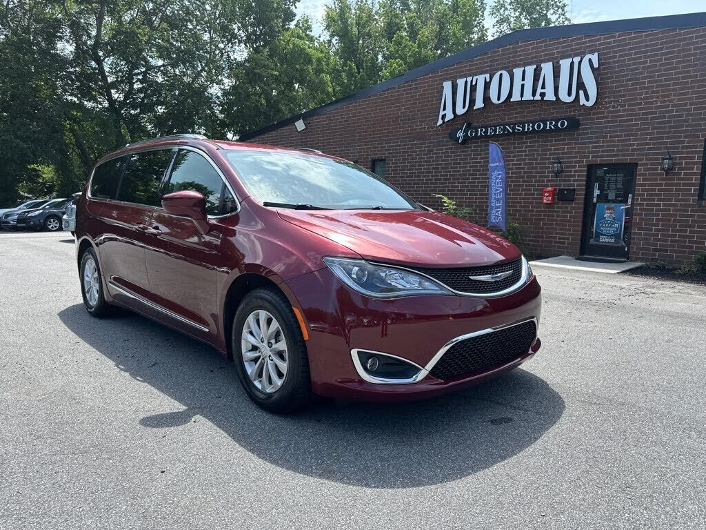 2019 CHRYSLER Pacifica