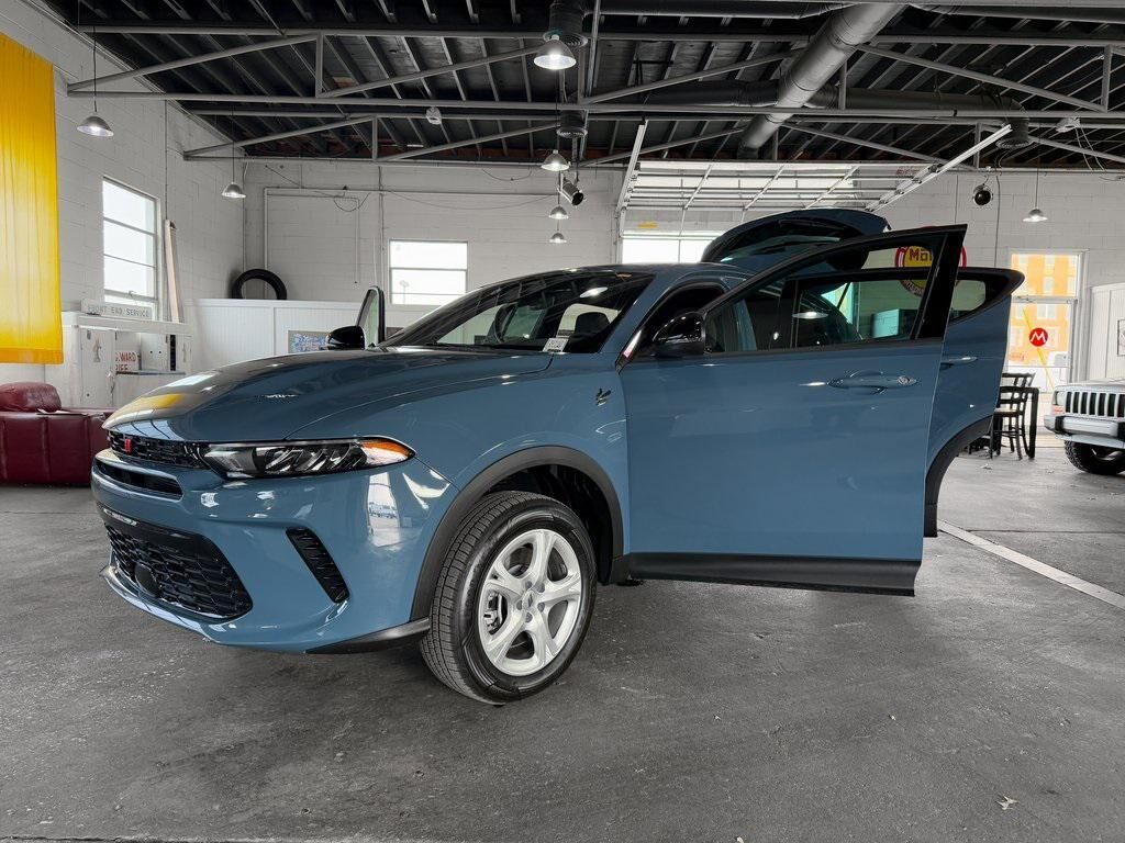2025 DODGE HORNET