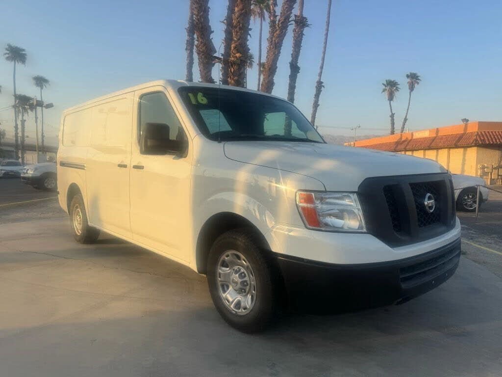 2016 NISSAN NV