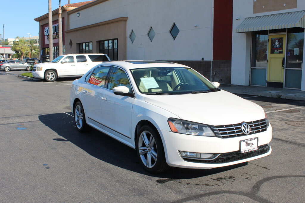 2015 VOLKSWAGEN Passat