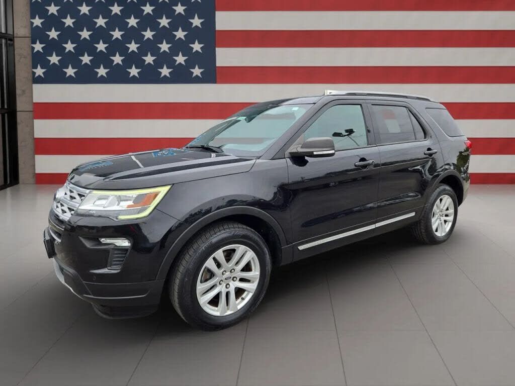 2019 FORD Explorer