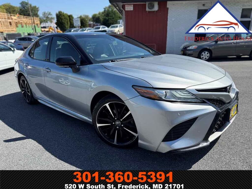 2018 TOYOTA Camry