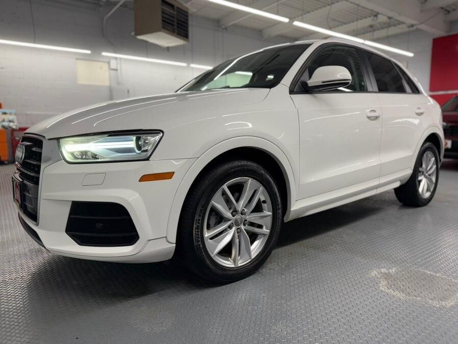 2017 AUDI Q3