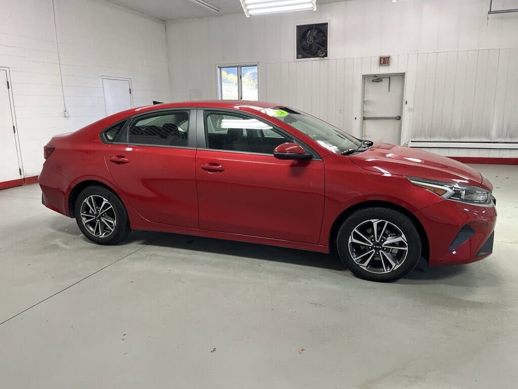 2024 KIA Forte