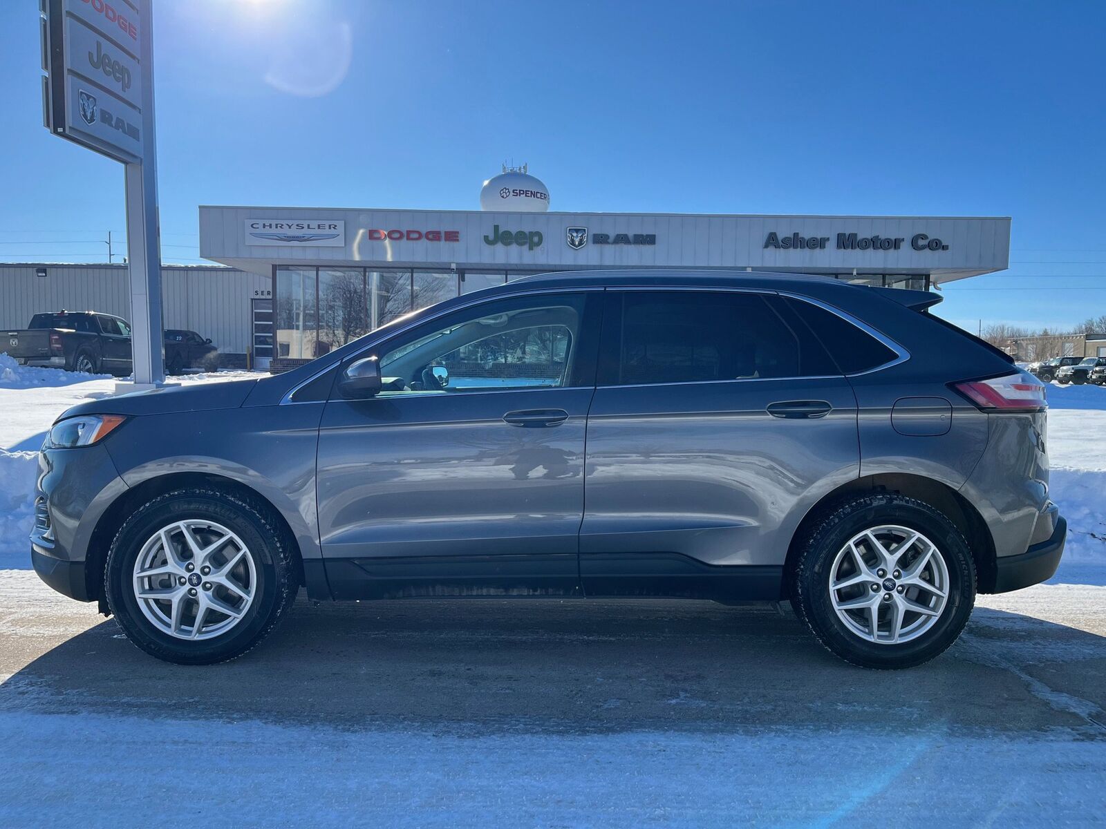 2022 FORD Edge