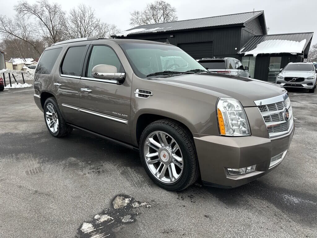 2014 CADILLAC Escalade