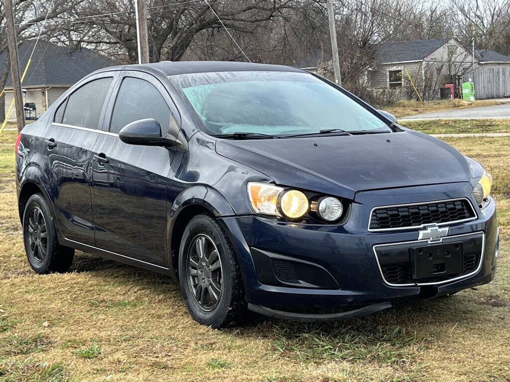 2016 CHEVROLET Sonic