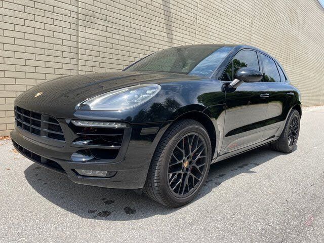 2017 PORSCHE Macan