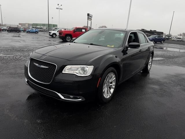 2021 CHRYSLER 300
