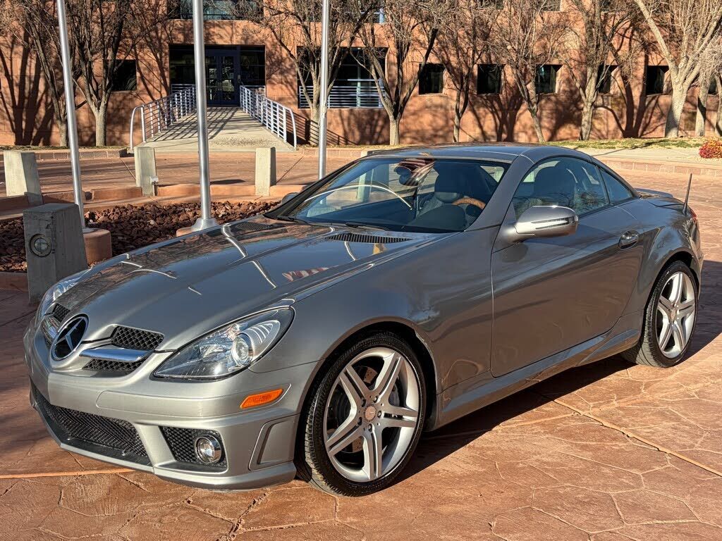 2011 MERCEDES-BENZ SLK-Class