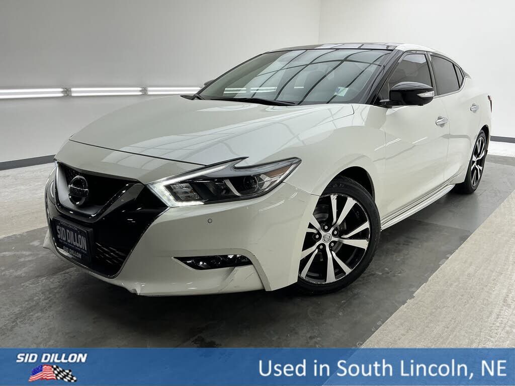 2017 NISSAN Maxima