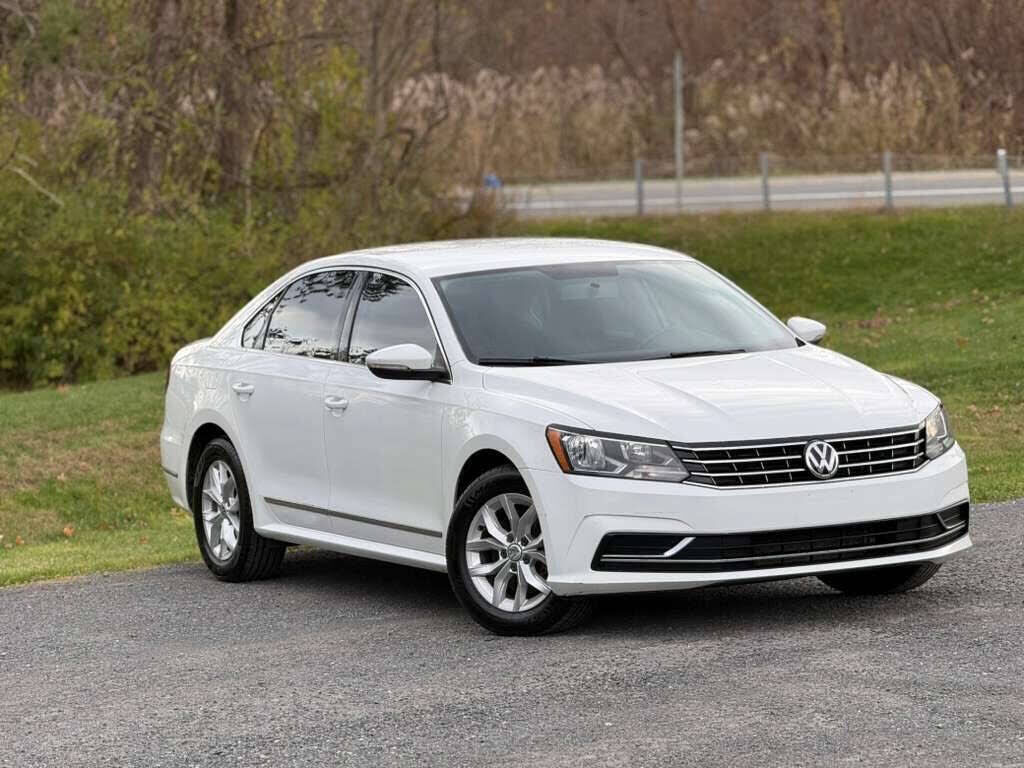 2016 VOLKSWAGEN Passat