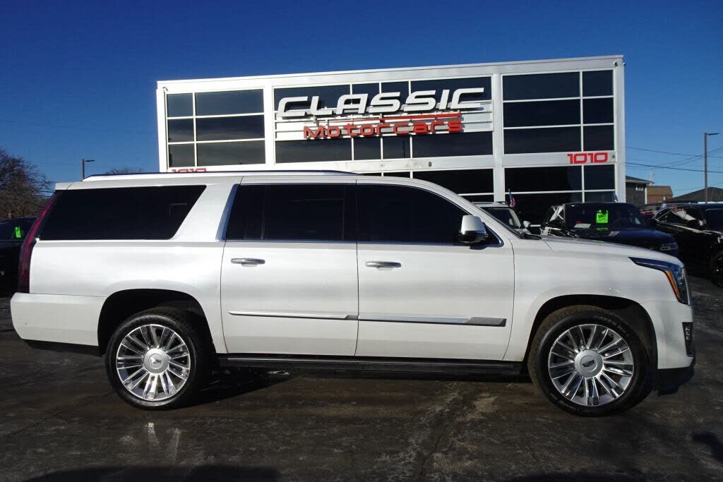 2019 CADILLAC Escalade ESV