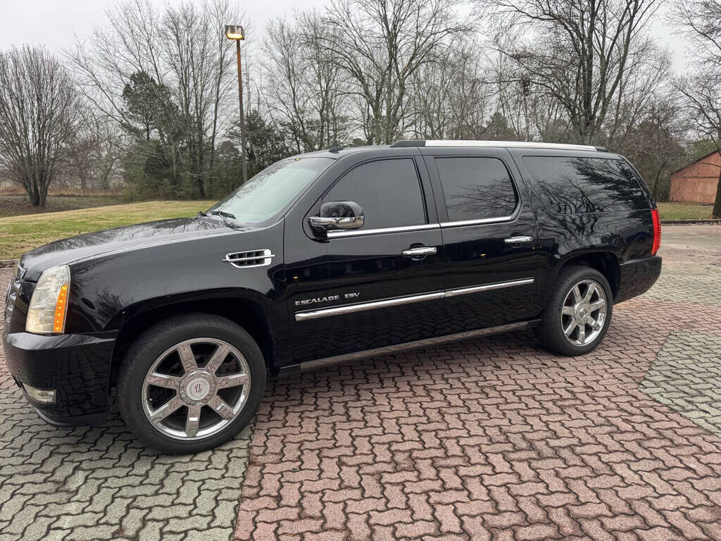 2013 CADILLAC Escalade