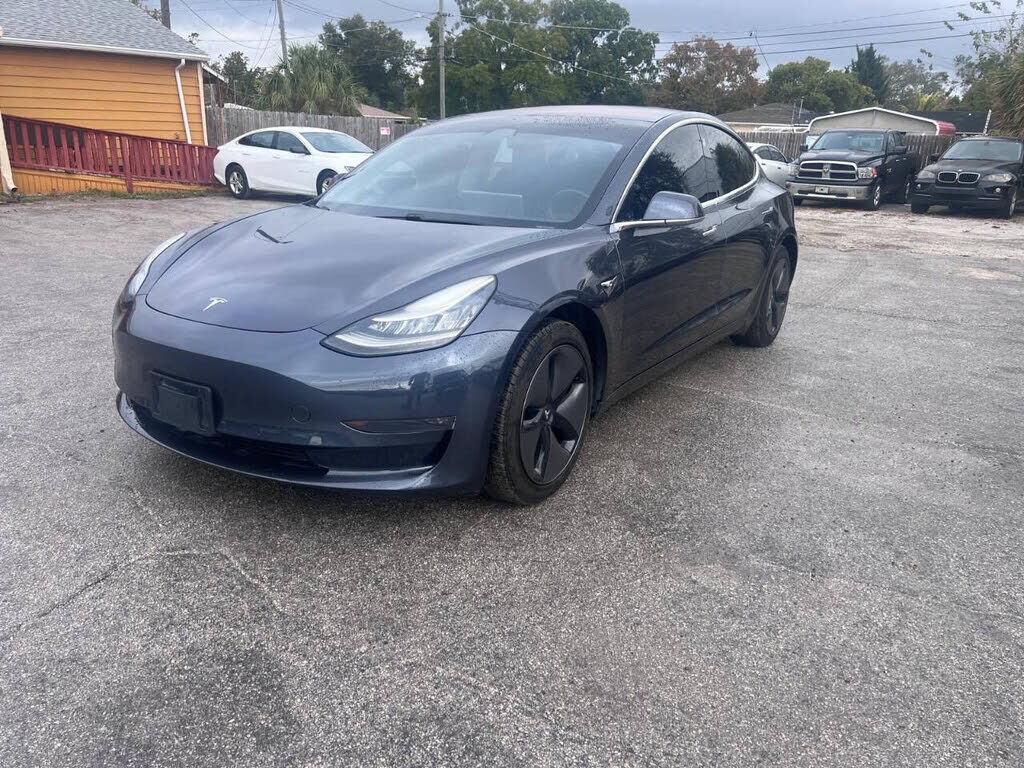 2018 TESLA Model 3