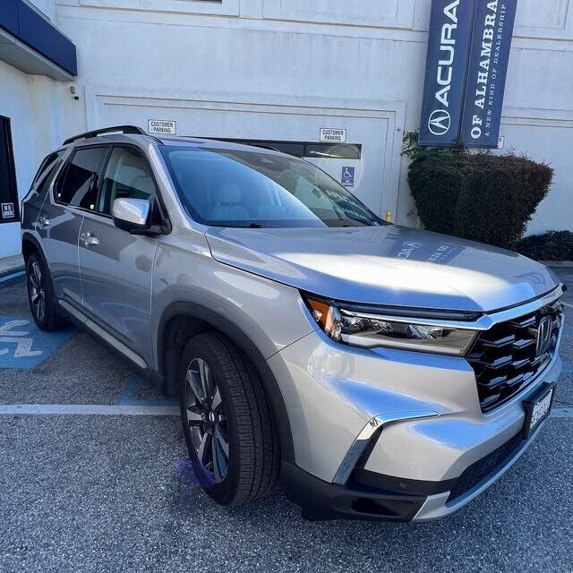 2023 HONDA Pilot