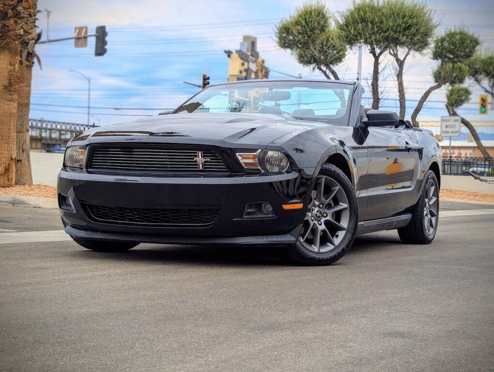 2011 FORD Mustang