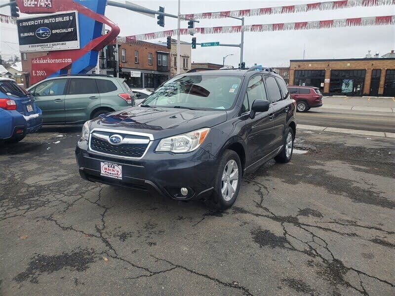 2015 SUBARU Forester