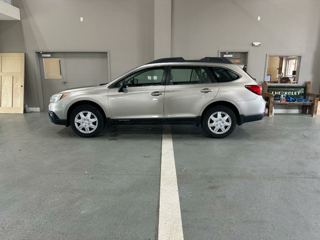 2016 SUBARU Outback