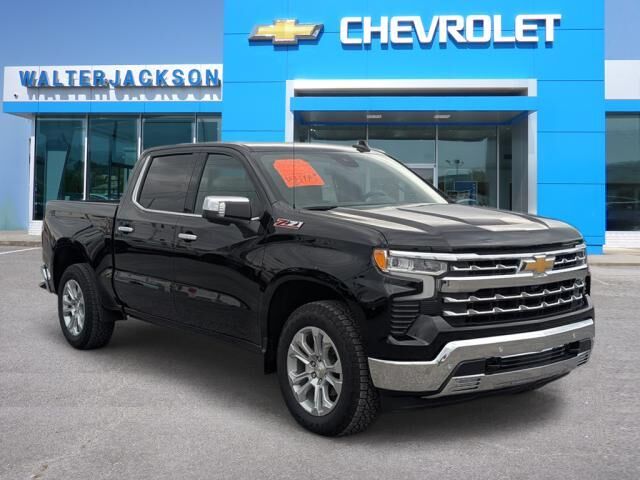 2025 CHEVROLET Silverado