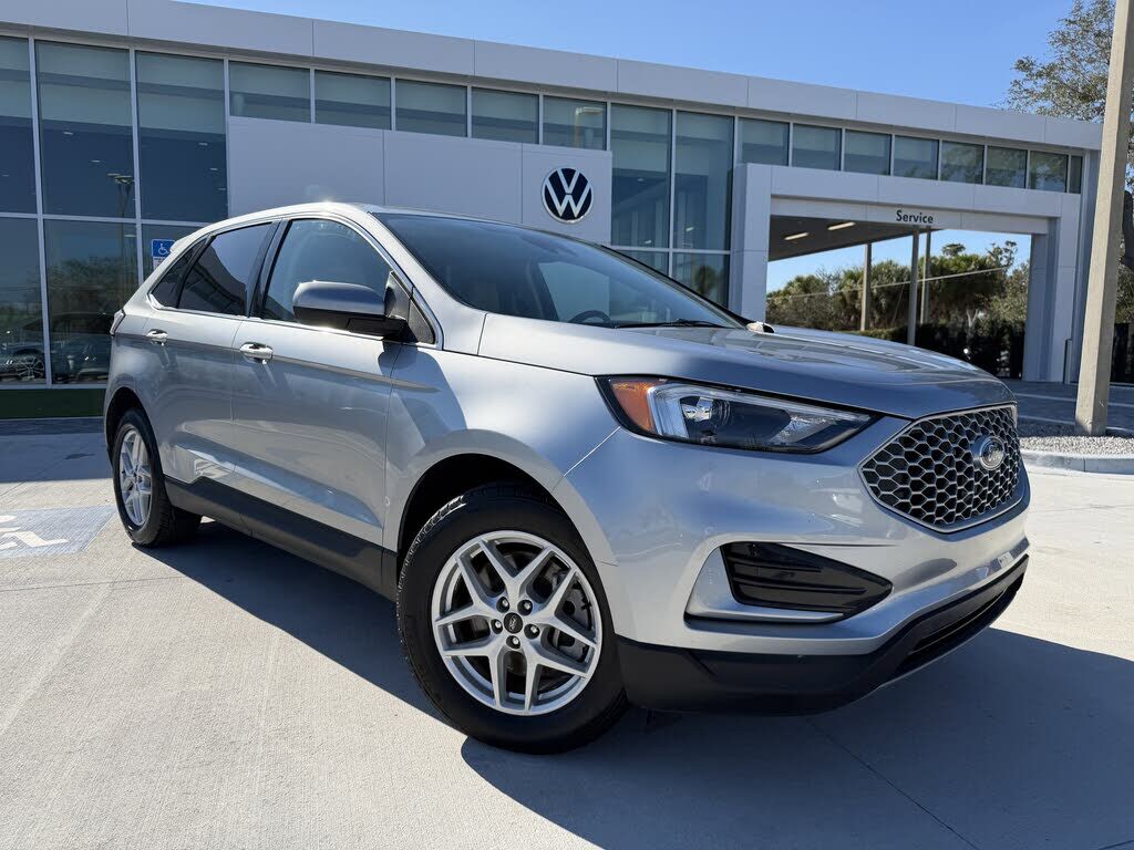 2023 FORD Edge
