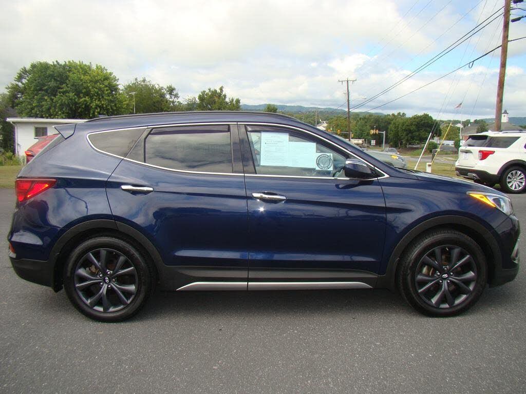 2017 HYUNDAI Santa Fe