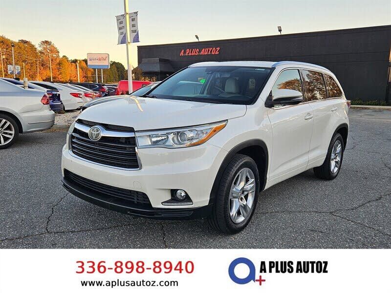 2015 TOYOTA Highlander
