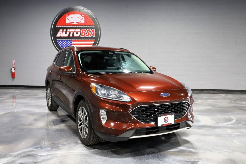 2021 FORD Escape