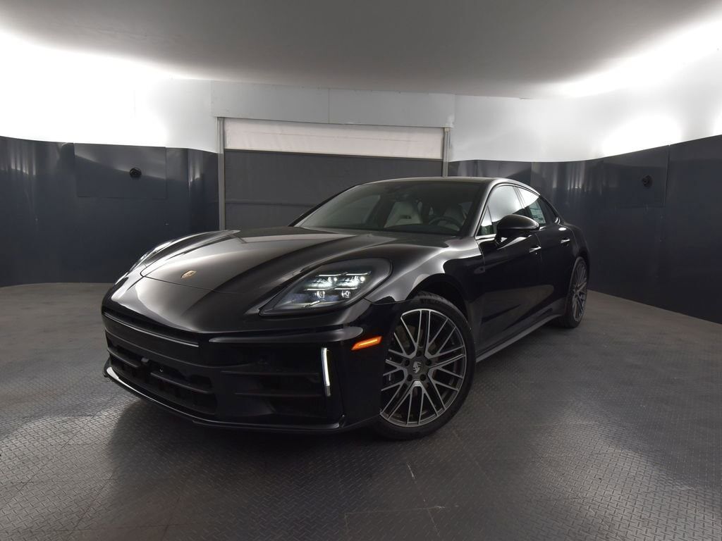 2025 PORSCHE Panamera