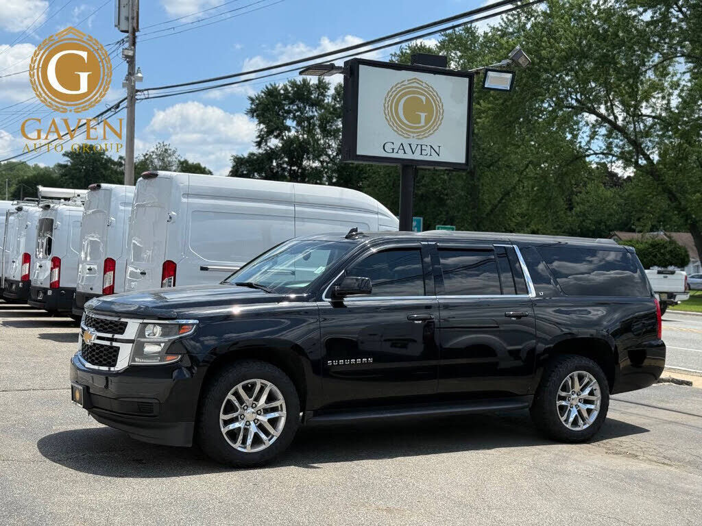 2017 CHEVROLET Suburban