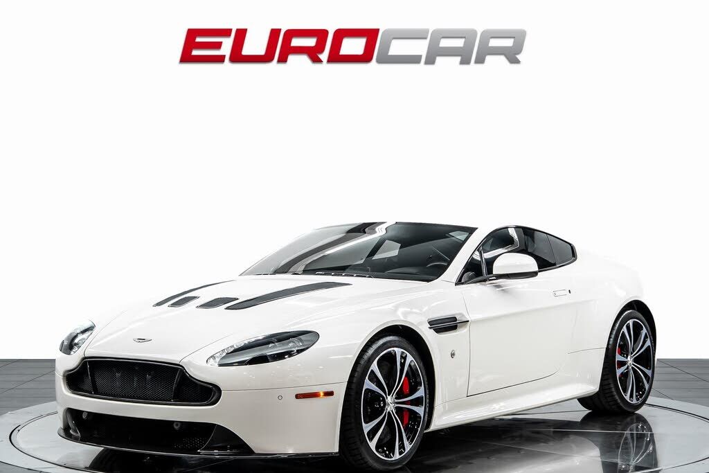 Aston Martin V12 Vantage