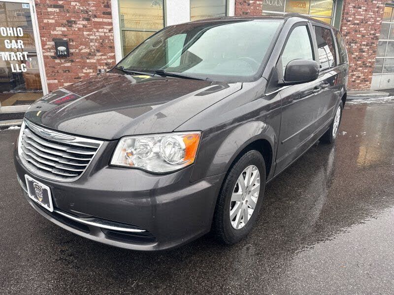 2015 CHRYSLER Town and Country