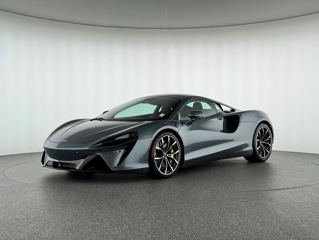 2023 MCLAREN ARTURA