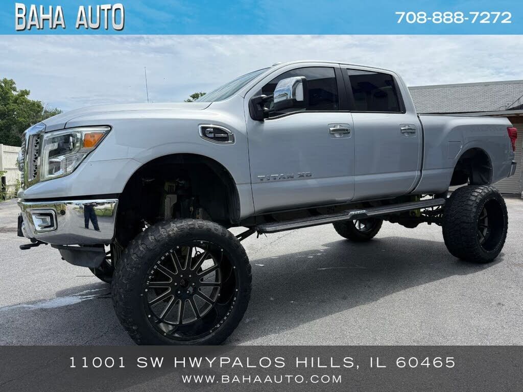 2017 NISSAN Titan