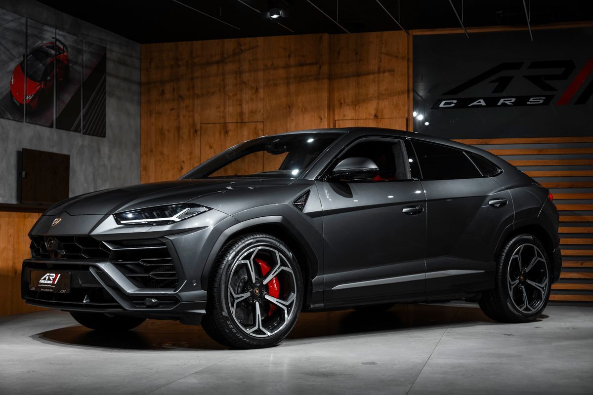 2019 LAMBORGHINI URUS