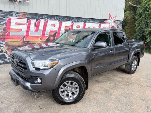 2018 TOYOTA Tacoma