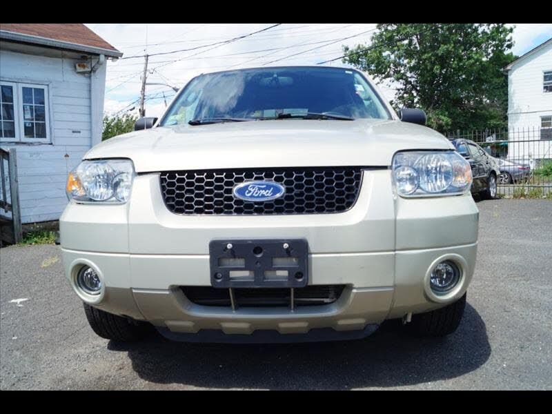 2005 FORD Escape
