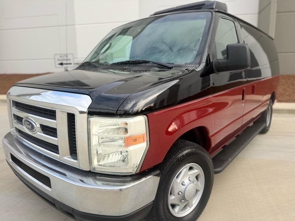 2008 FORD E-250