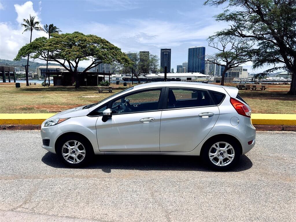2016 FORD Fiesta